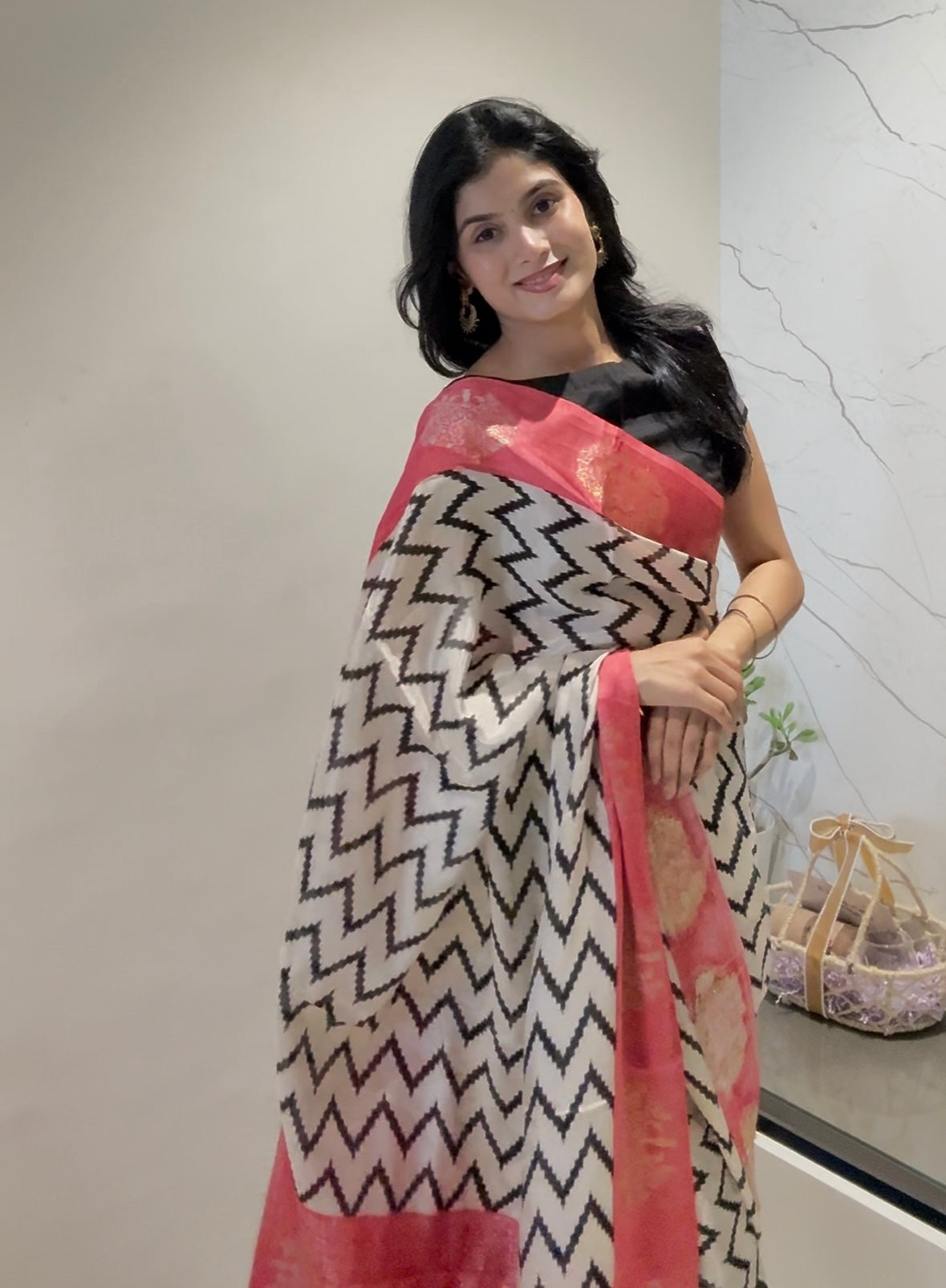 SAREE