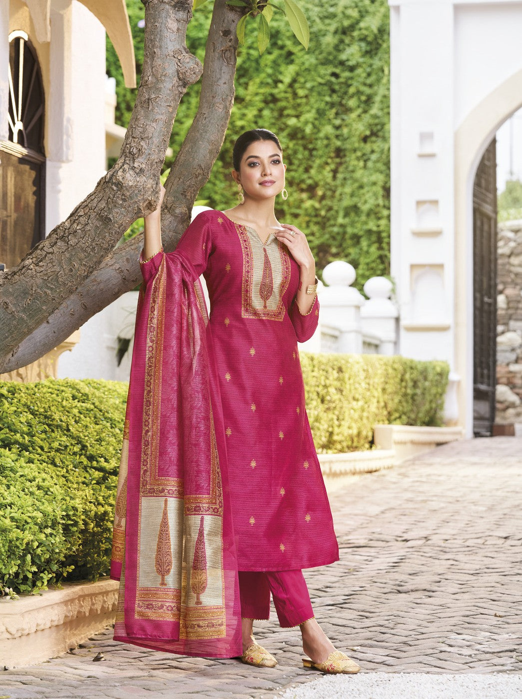 Yashmi pink